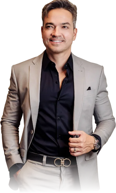 Dr. Ícaro Samuel, cirurgião plástico